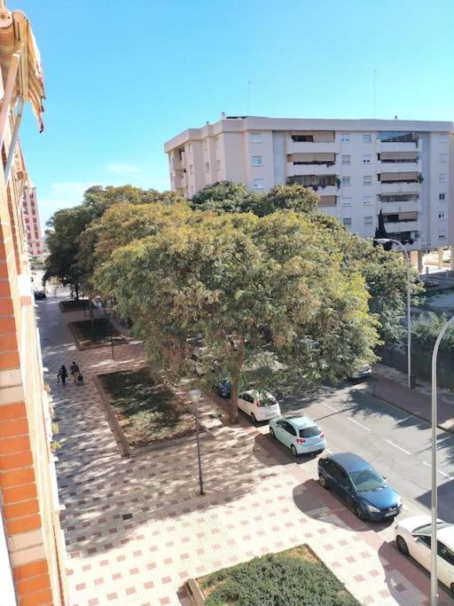 Apartamento Junto estación tren y la playa, GARAJE INCLUIDO Málaga Exterior foto