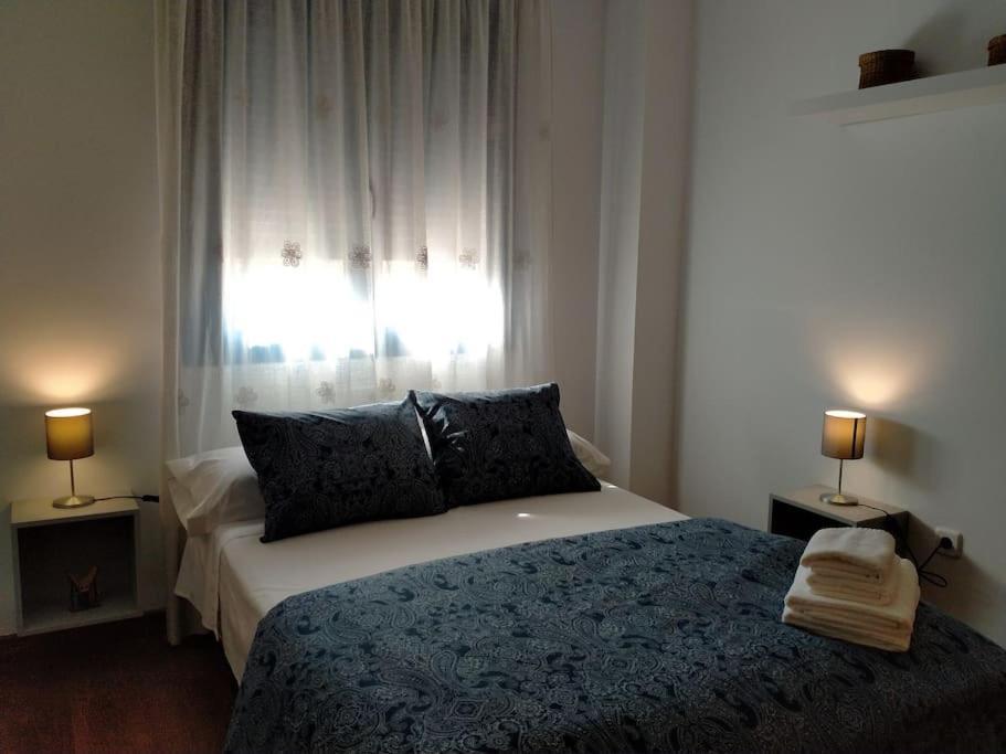 Apartamento Junto estación tren y la playa, GARAJE INCLUIDO Málaga Exterior foto