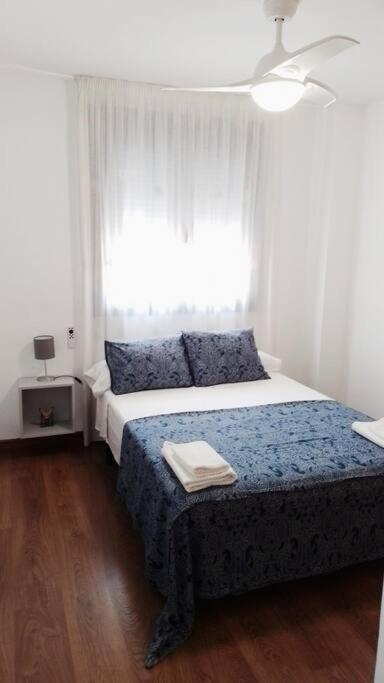 Apartamento Junto estación tren y la playa, GARAJE INCLUIDO Málaga Exterior foto