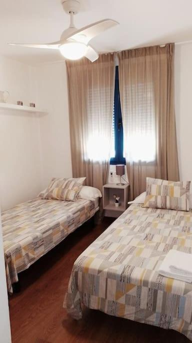 Apartamento Junto estación tren y la playa, GARAJE INCLUIDO Málaga Exterior foto